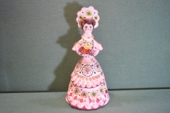 Игрушка глиняная, старинная "Барыня, букет цветов". Высота 33,5 см. Глина. Редкая.