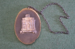 Кулон медальон "Триумфальная арка". Металл. Камень. СССР.