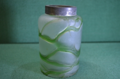 Чайница, чайная банка старинная стеклянная. Молочное и зеленое стекло. Модерн.