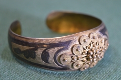 Браслет серебряный. Серебро, чернение, позолота, скань. Серебро, вес 23 грамма. Клейм нет. 