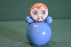 Игрушка миниатюрная фигурка "Неваляшка". Синяя. Колкий пластик. СССР.